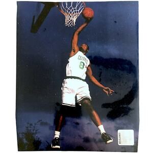 Boston Celtics Antoine Walker 8"x10" Photo